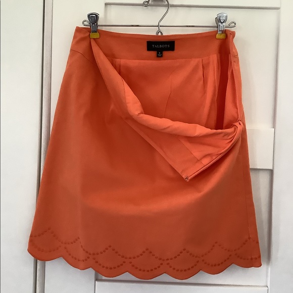 Talbots lined scalloped skirt - Picture 3 of 3